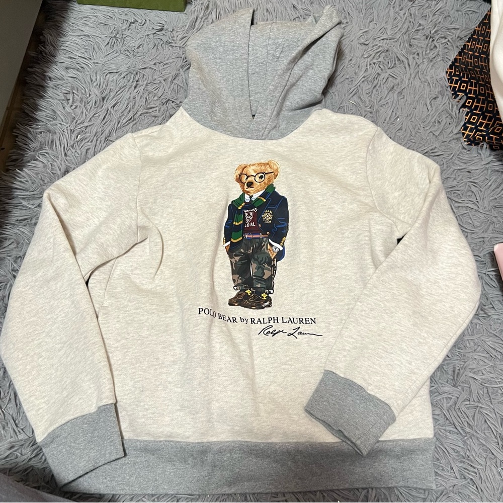Polo sweater 🐻